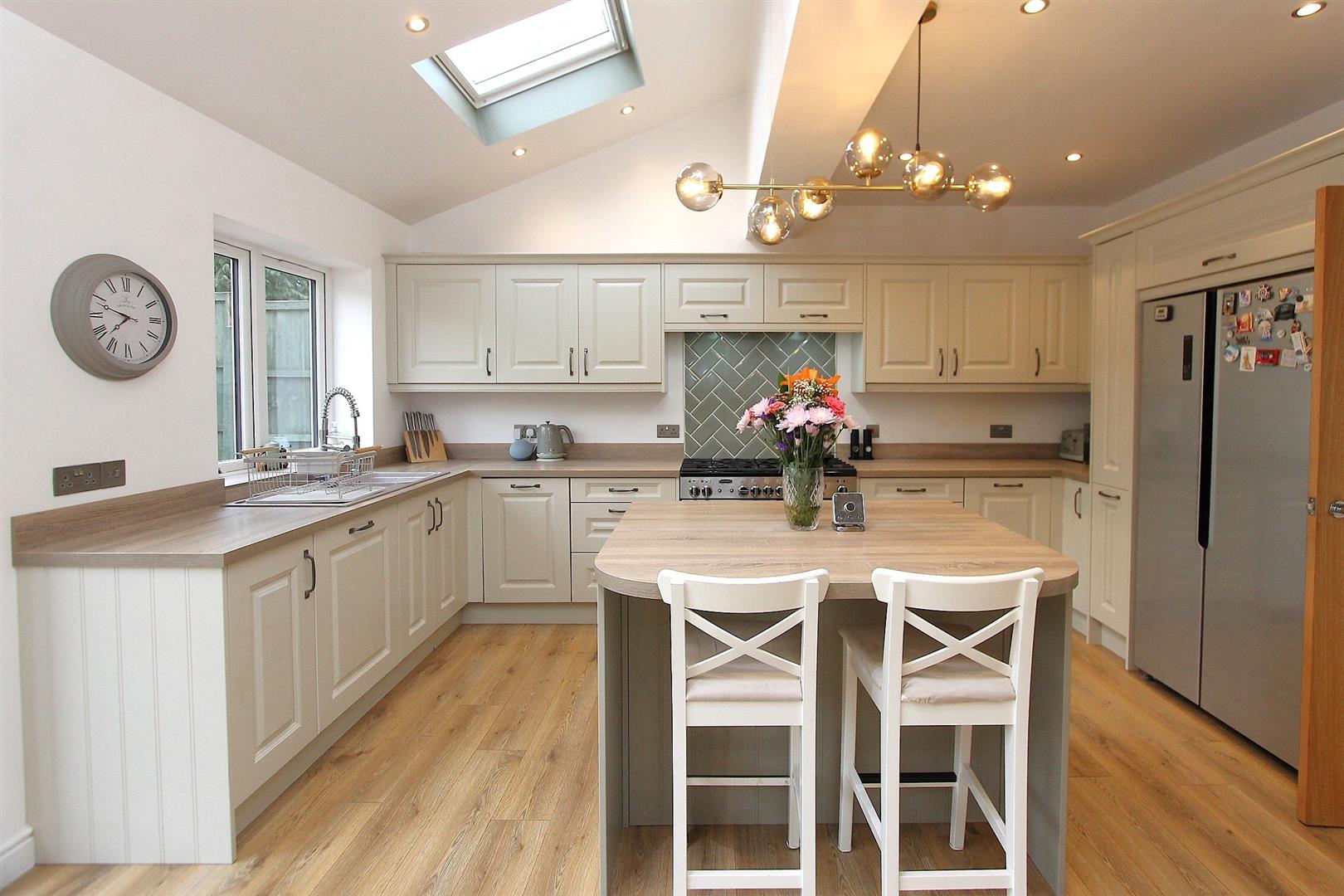 3 bed property in Caunsall Road, Kidderminster